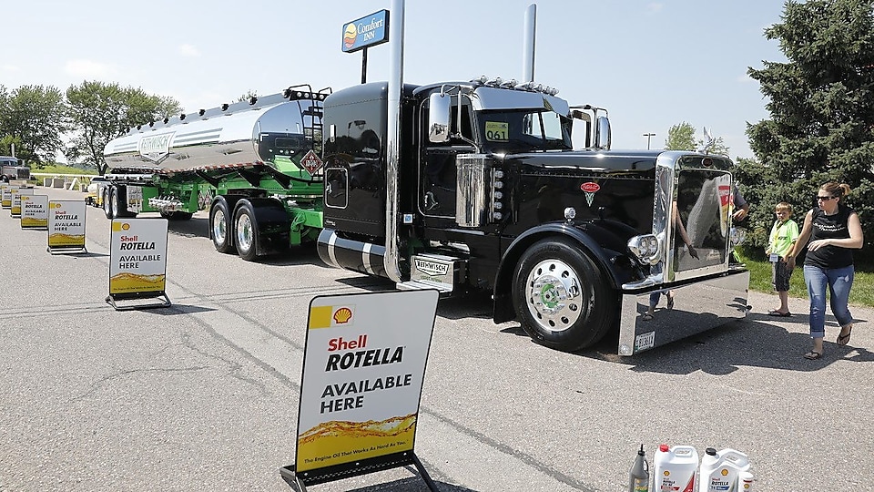 Bill Rethwisch – Limited Mileage 4th place - 2019 Peterbilt 389 – Tomah, WI