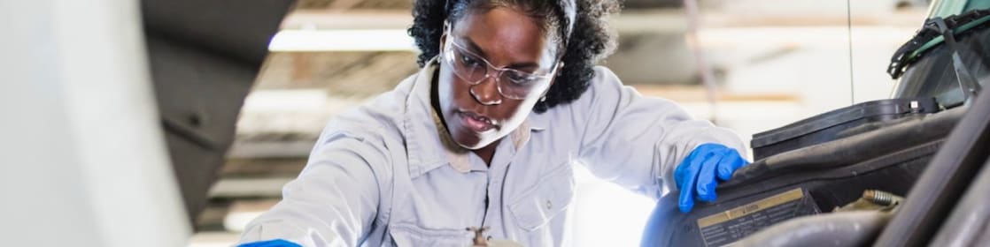 women-working-on-truck-engine-1