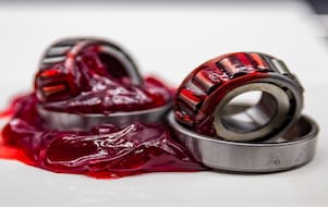 wheel-bearing-grease-1