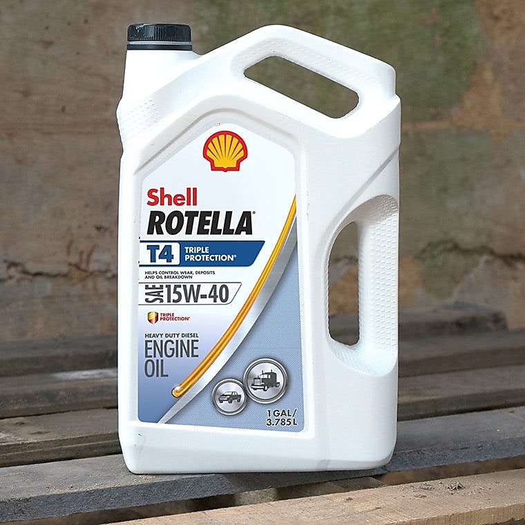 Shell Rotella® T4 Triple Protection Diesel Engine Oil | Shell ROTELLA®