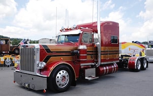 mark-hollen-non-working-show-truck