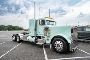 Photo of Adam K's vehicle, 1990  379