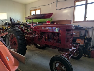 Curtis Hecker 1950 Farmall M